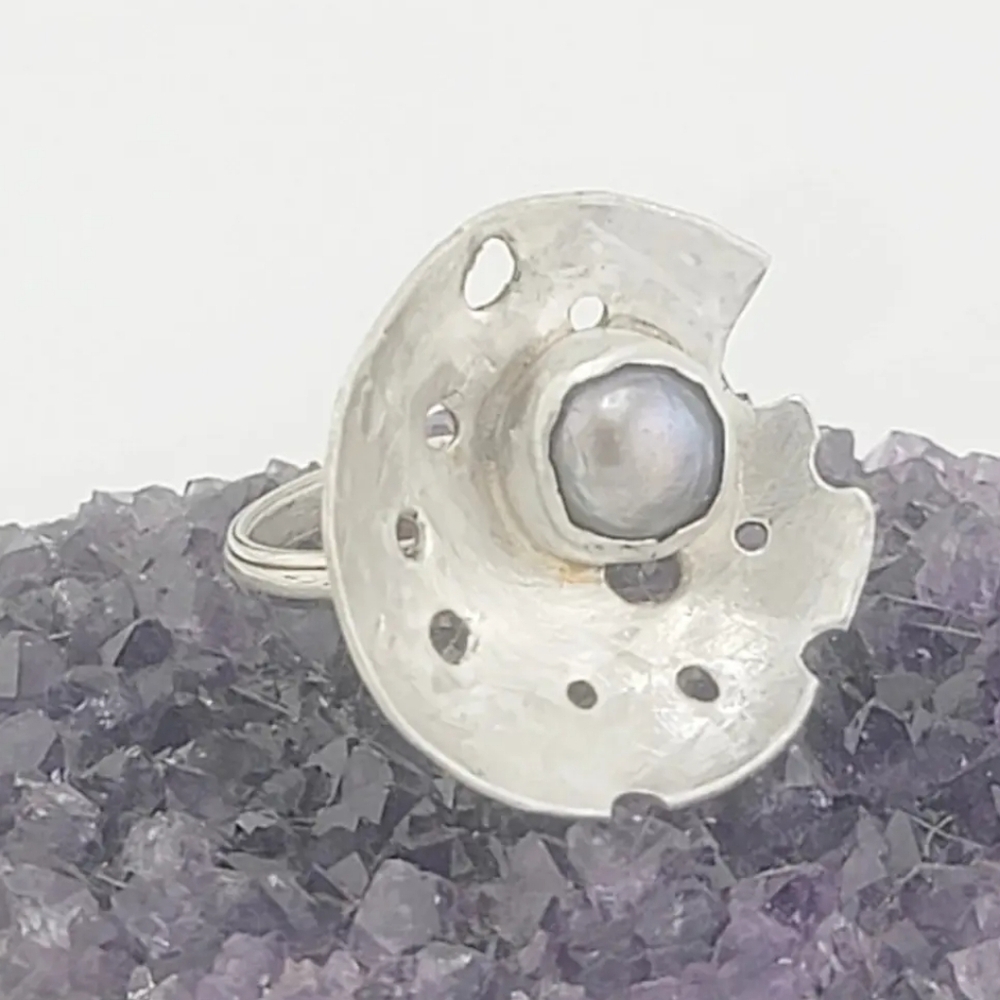 SWEETWATER pearl ring handmade in sterling silver metal size 7